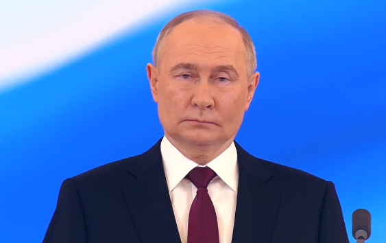 Владимир Путин принес присягу и вступил в должность Президента России