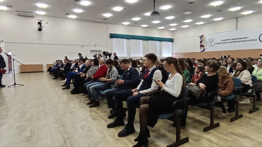 Корреспонденты медиахолдинга "Саратов 24" провели мастер-класс для школьников