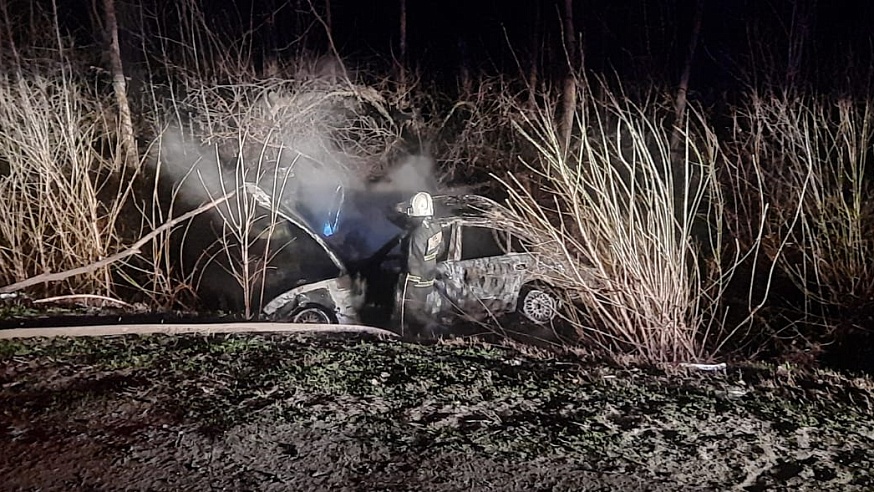 В Саратовской области в вылетевших с дороги автомобилях пострадали три человека