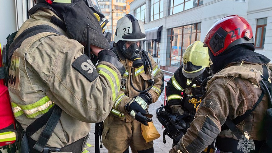 В энгельсском торговом центре прошли пожарные учения