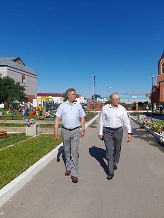 Сенатор Валерий Радаев посетил Александров Гай с рабочим визитом