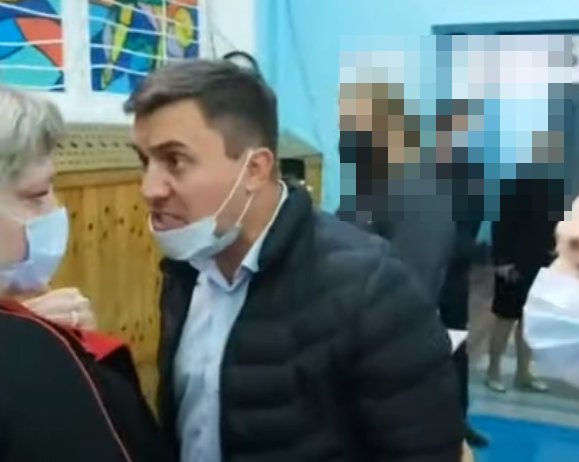 Прокурора области попросили проверить действия Николая Бондаренко, который довел председателя УИК до гипертонического криза