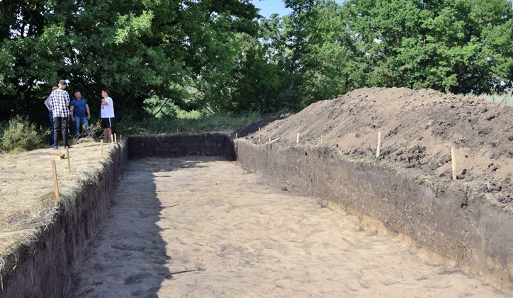 Саратовские археологи обнаружили под Аткарском шило с многовековой историей