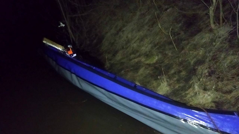 Саратовские спасатели ночью искали пропавших рыбаков
