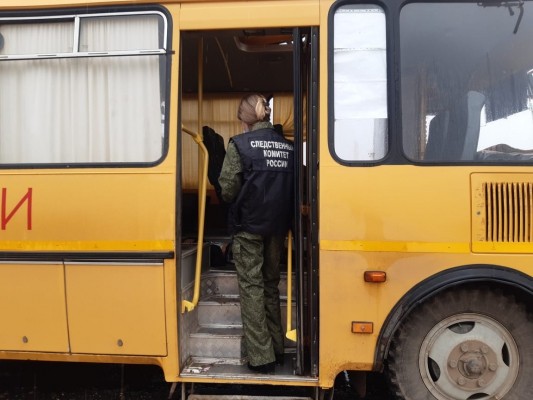 В школьном автобусе под Саратовом умер 13-летний ребенок