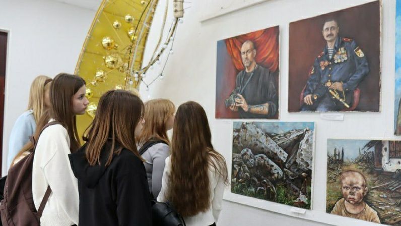 Выставка донецкой художницы вновь откроется в Саратове