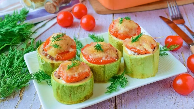 30 очень вкусных блюд из кабачков — Лайфхакер