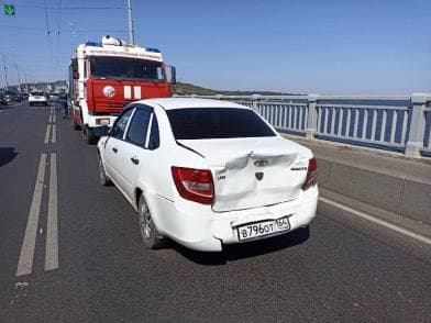 На мосту Саратов - Энгельс в ДТП пострадали дети