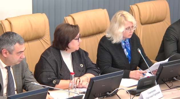 Вспышки норовируса в саратовских детских лагерях могли возникнуть из-за тортов и суши, которые приносили вожатые