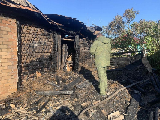 Трагедия в Балашовском районе. Четверо детей остались без отца и крыши над головой