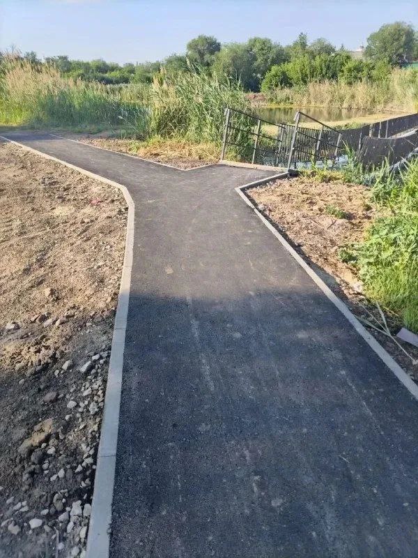 В Новоузенске отремонтировали подходы к социальным объектам