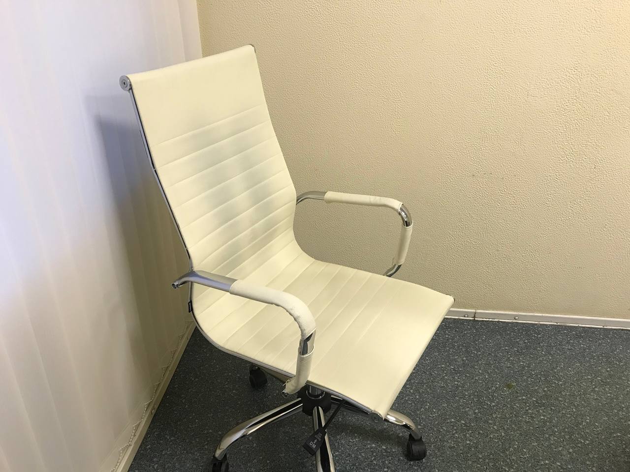 пустое кресло.jpg