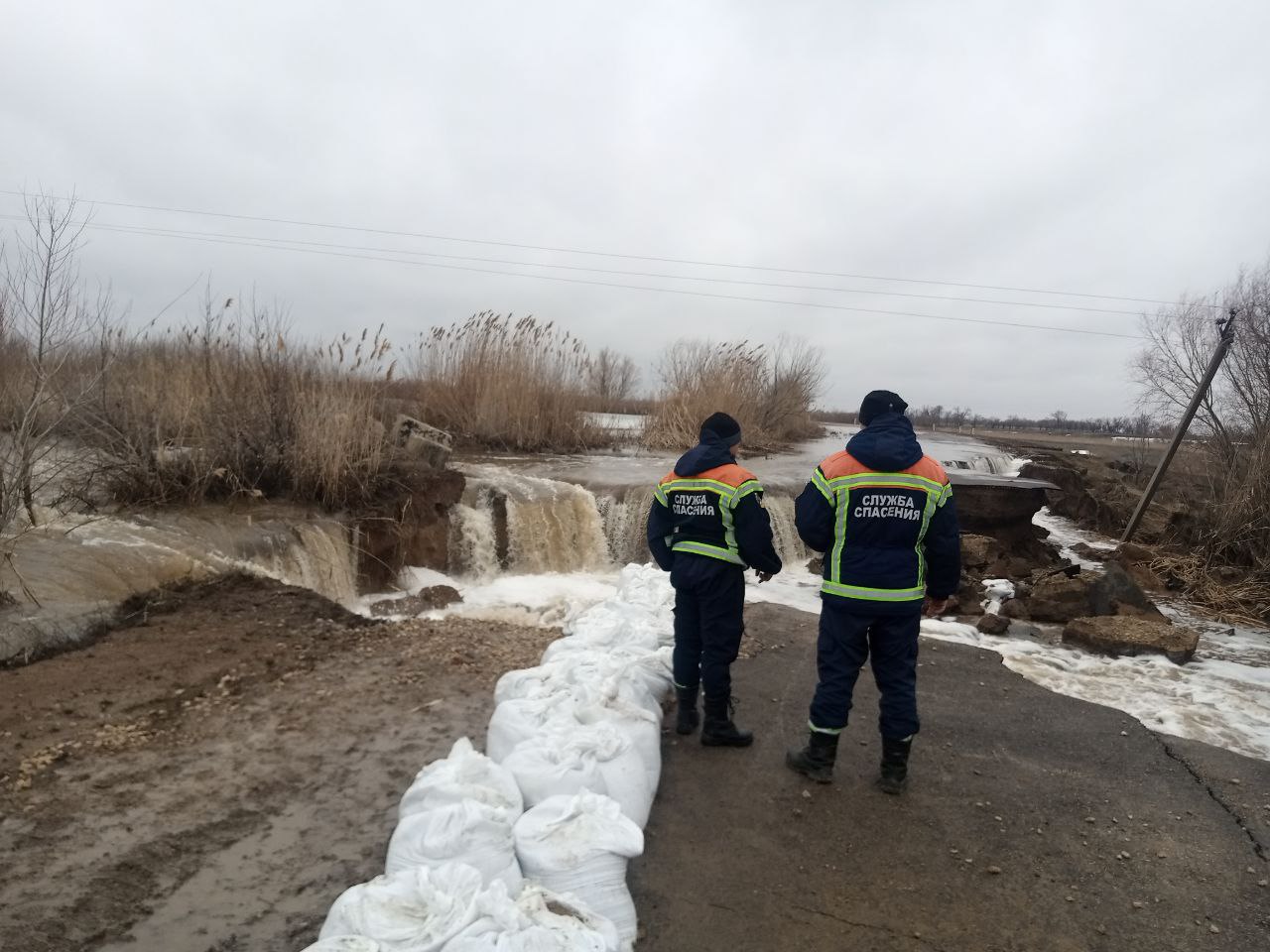 В Федоровском районе на реке Еруслан разрушилась плотина | Саратов 24