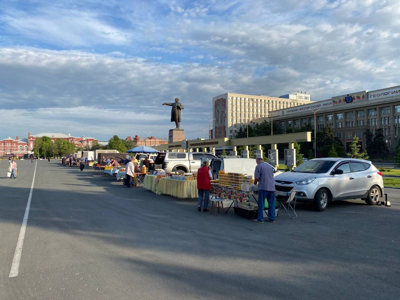 Часовня на театральной площади Саратов