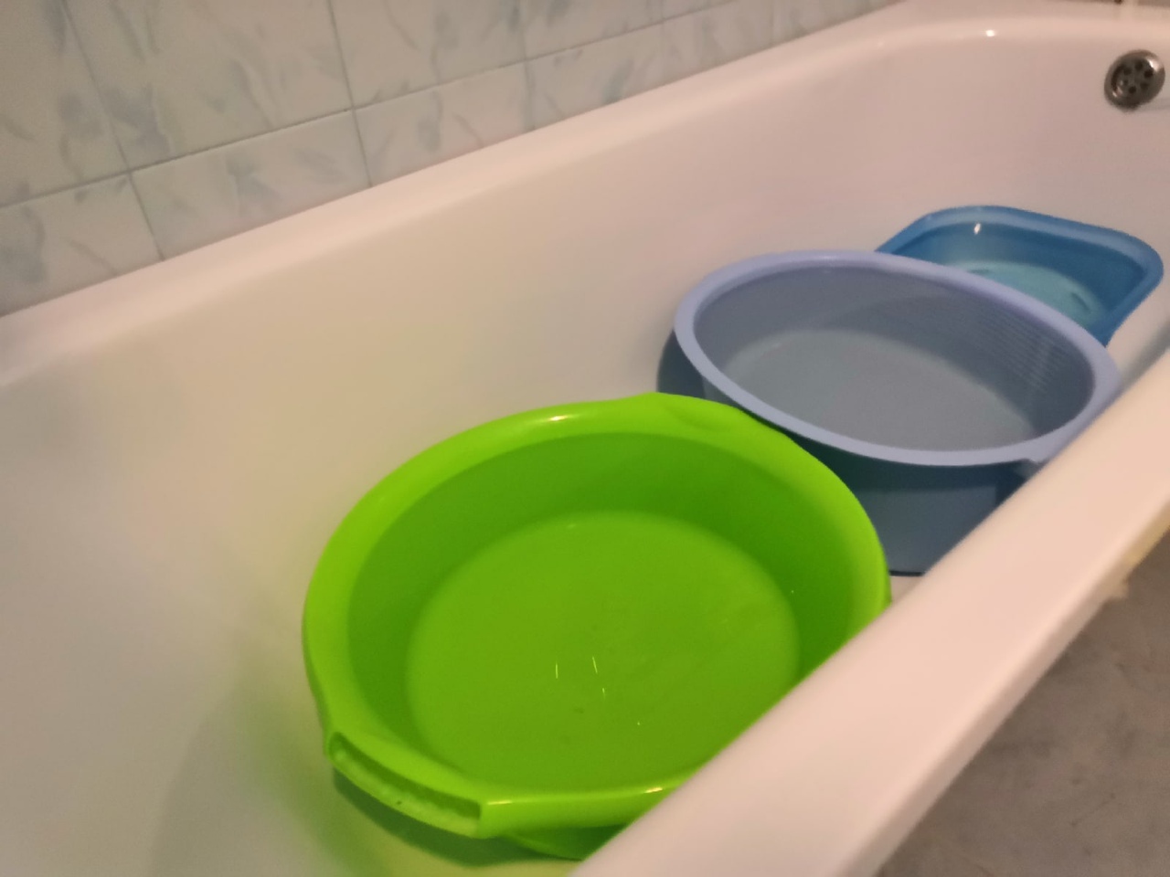 Нет воды, вода