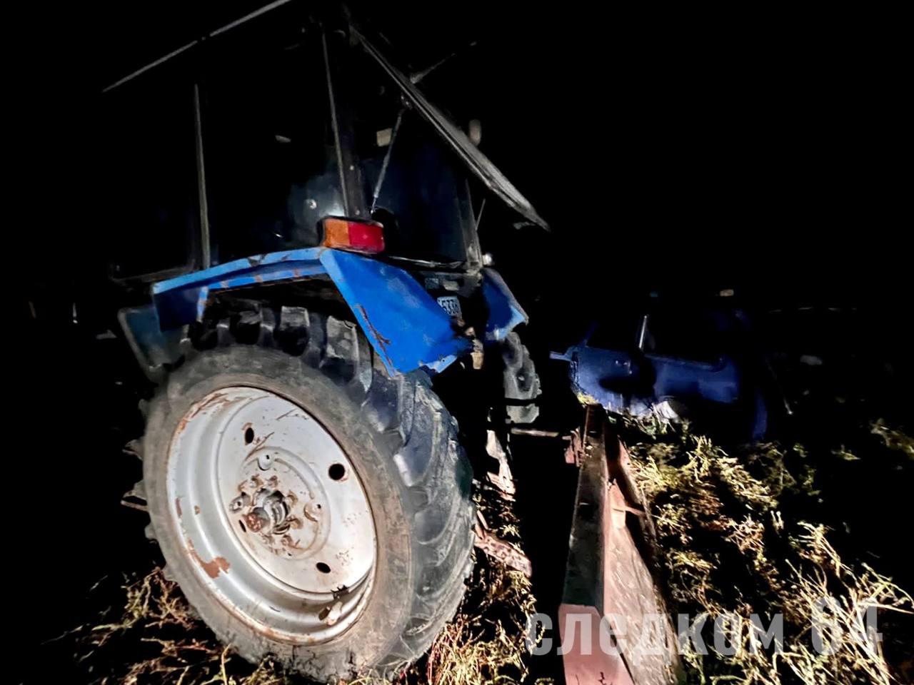 Под Саратовом мужчину насмерть зажало в конструкции при ремонте трактора |  Саратов 24