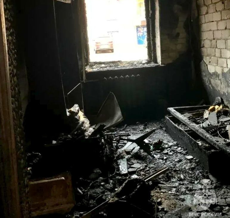 сгоревшая комната, МЧС.jpg