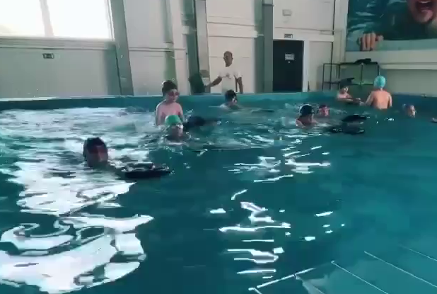 плавание