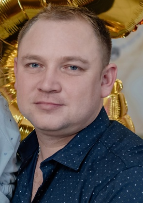 Сергей Наумов.png
