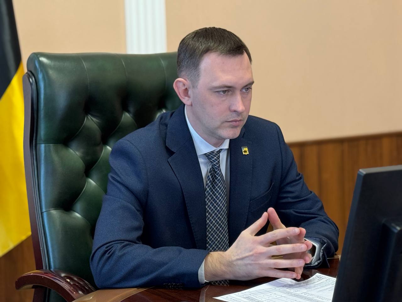 Максим Леонов