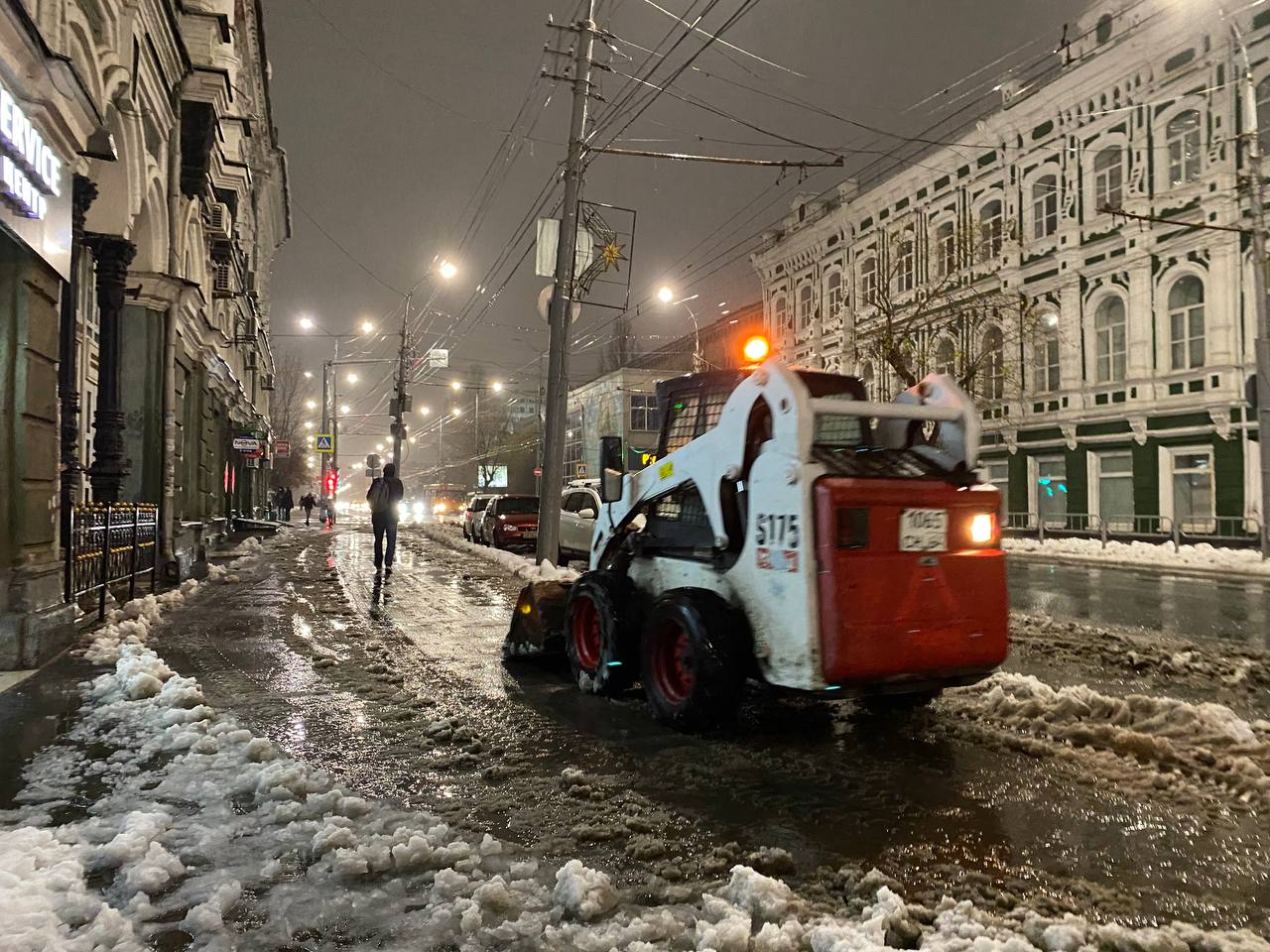 Сегодня ночью в Саратове для уборки улиц ограничат парковку | Саратов 24