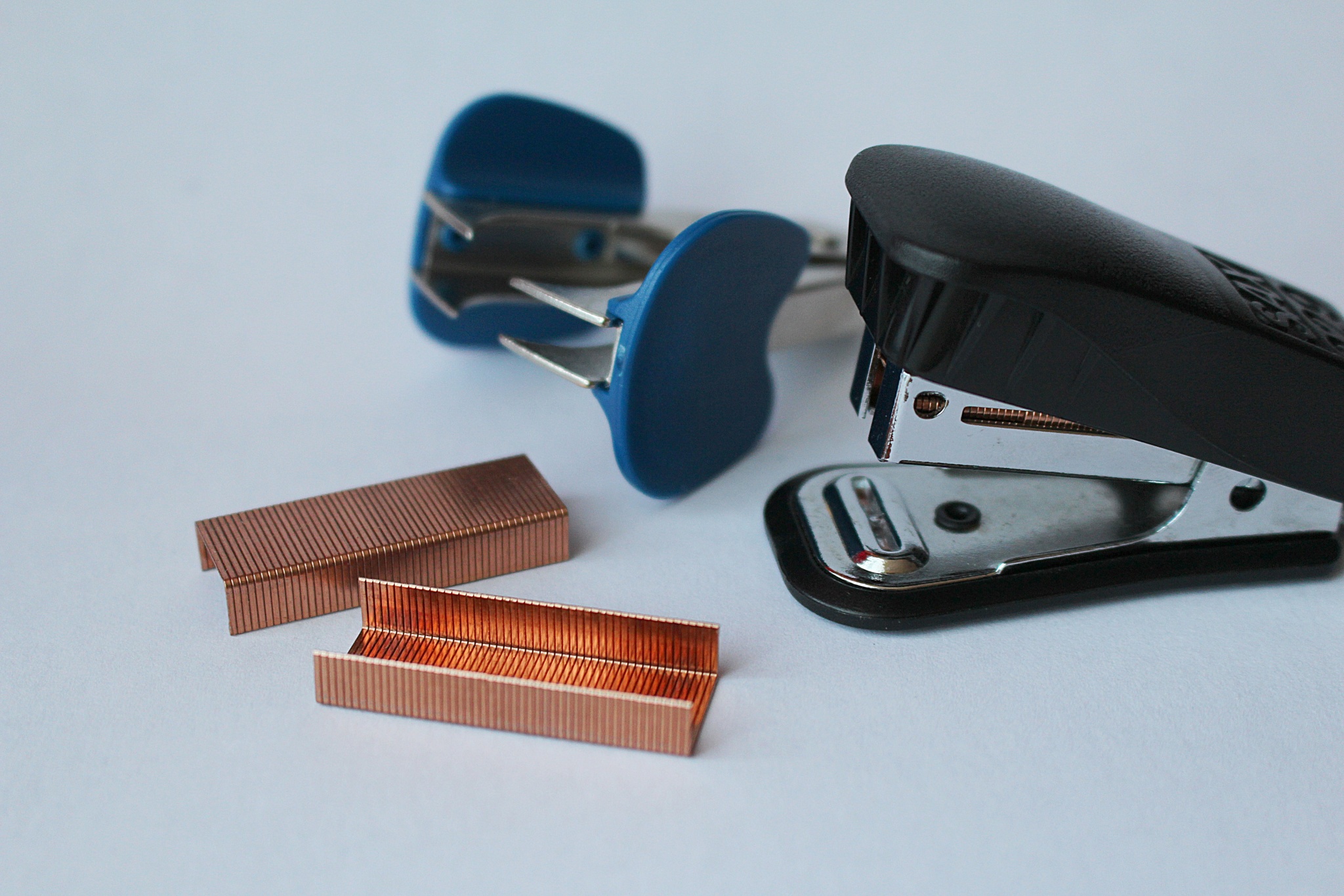 product-glasses-staples-stapler-fashion-accessory-staple-remover-907007-pxhere.com.jpg
