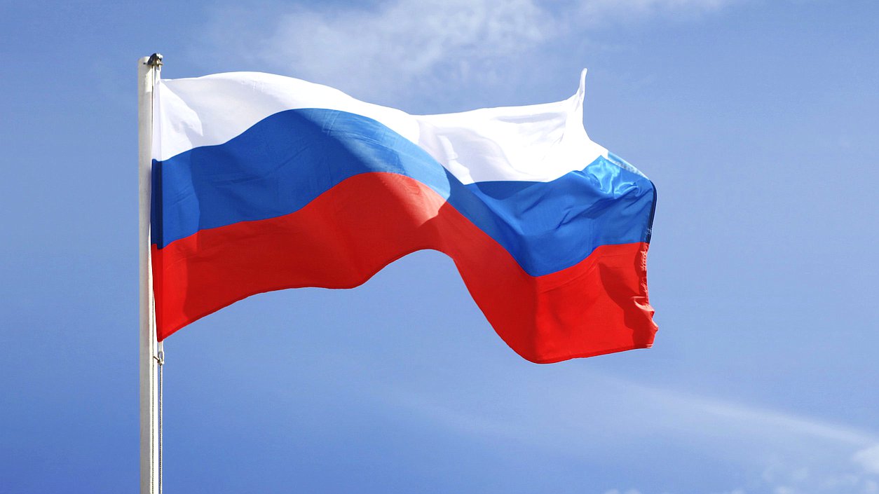Флаг России 2.jpg