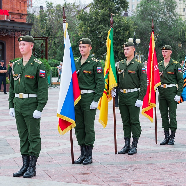 Саратовцы принимают участие в юнармейских военно-патриотических сборах "Гвардеец"