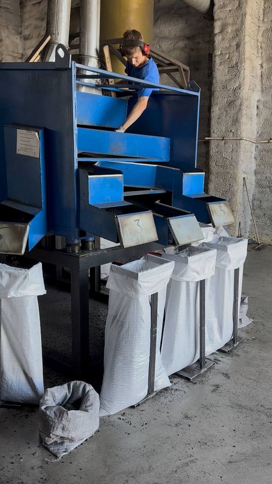 Журналистам показали, как и во что перерабатывают автомобильные шины