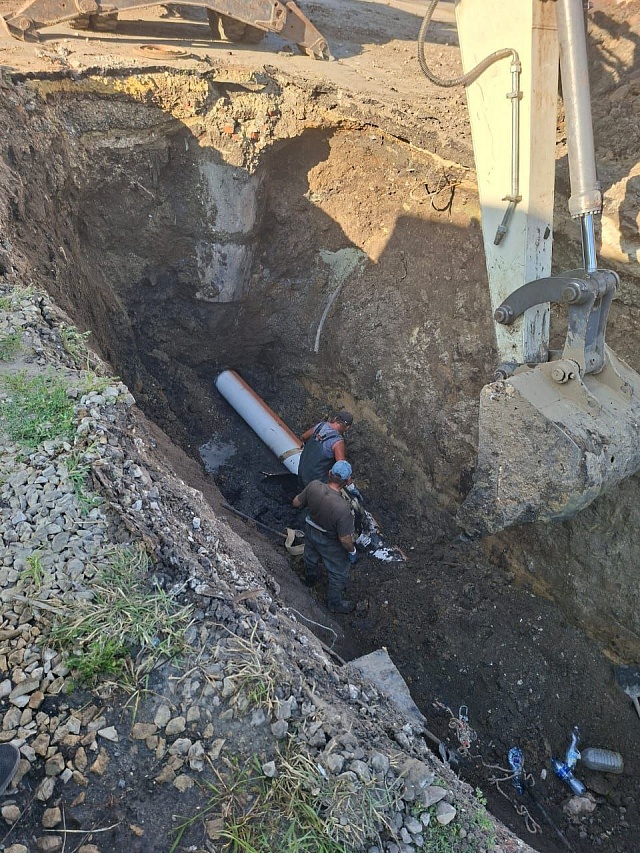 Петровская администрация опровергла сброс стоков в Медведицу, но признала износ сетей