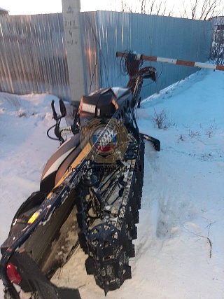 В Гагаринском районе мужчина на снегоходе въехал в столб и погиб