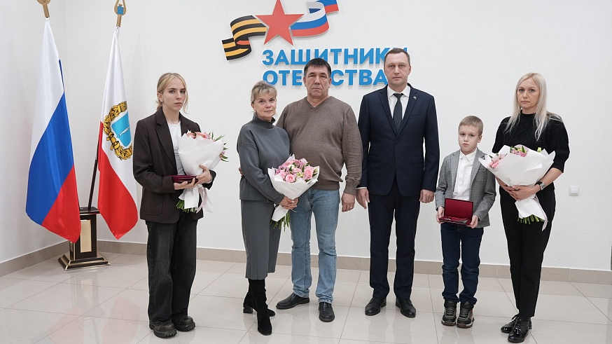 Саратовских связистов посмертно наградили за мужество, проявленное за помощь на новых территориях