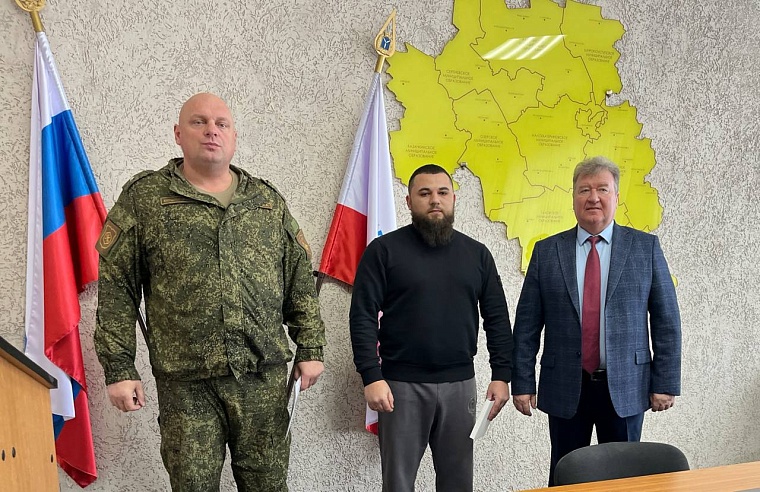 Участника СВО из Саратовской области наградили четвертой медалью