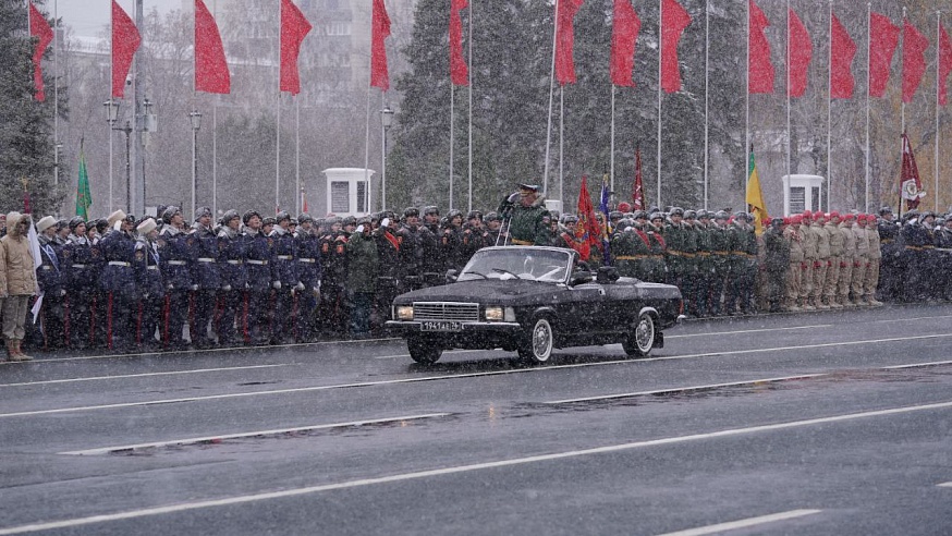 Саратовцы приняли участие в окружном Параде Памяти