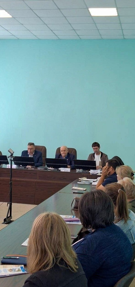 В администрации Ртищевского муниципального района состоялась встреча с представителями малого бизнеса 