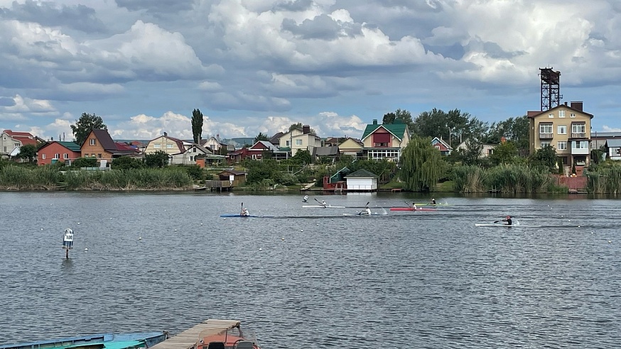 На Сазанке погода помогла байдарочникам и каноистам