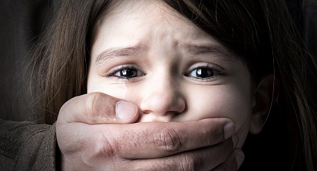 Житель Саратовской области осужден на 14 лет за изнасилование ребенка
