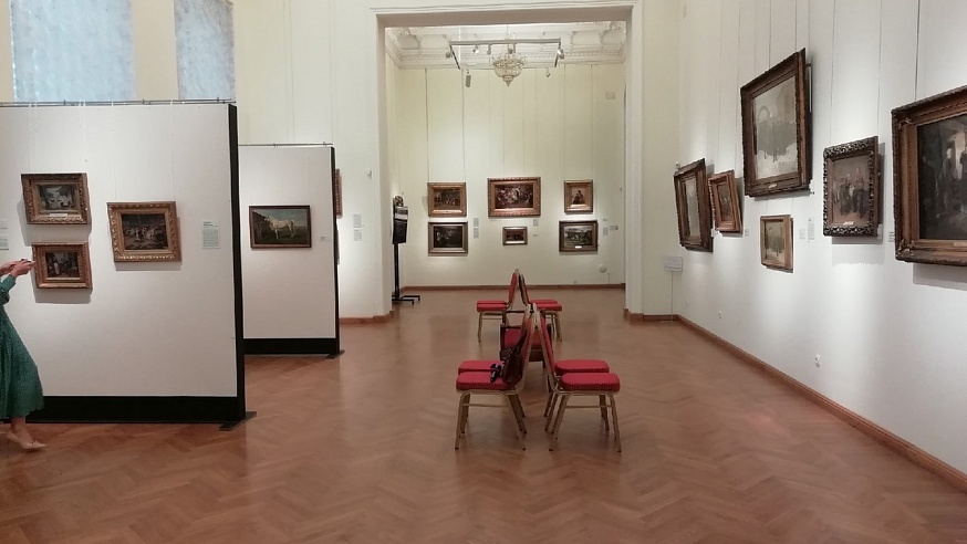 В музей Саратова привезли картины из Третьяковской галереи