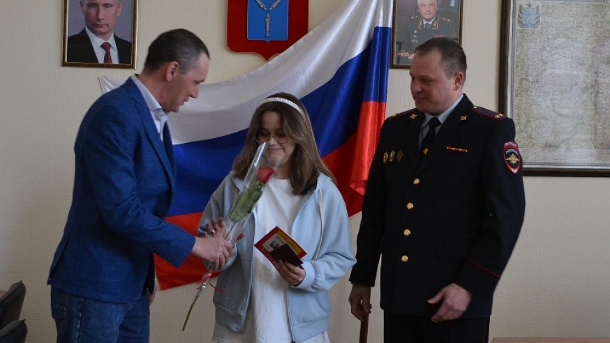 В преддверии 8 Марта в Саратове состоялась торжественная церемония вручения паспортов