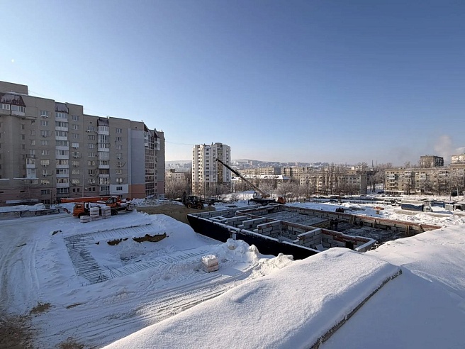 Строительство новой школы в Саратове не останавливается даже в морозы