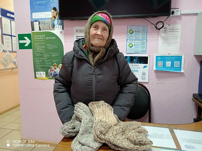 Волонтеры из Саратовской области отправили новогодние подарки на фронт