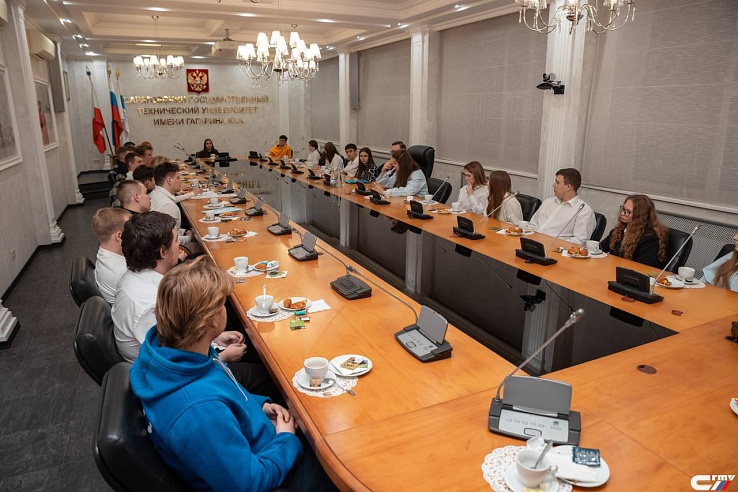 Ректор СГТУ встретился с участниками СВО