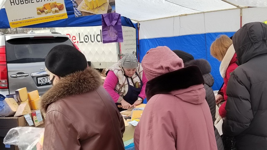 ярмарка на театральной площади в марте. ярмарка на театральной площади. индия ярмарка выходного дня. ярмарка на театральной площади в марте. ярмарка на площади 24 декабря в саратове.