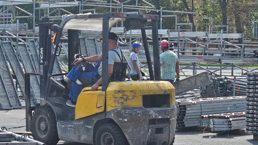 В Саратове готовят стадион для пляжных футболистов