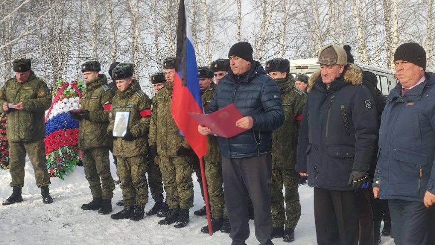 В Калининском районе простились с погибшим в СВО Ильей Середой