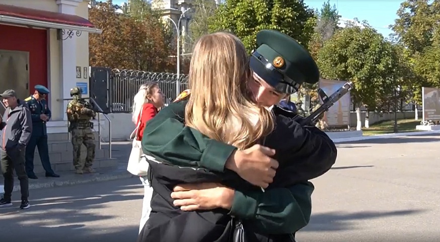 В Саратовском институте Росгвардии более 160 курсантов приняли военную присягу