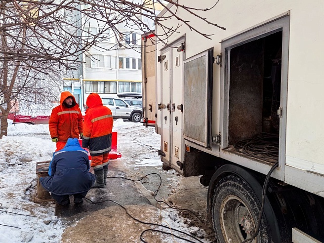 Прокуратура возбудила дело против "Саратовводоканала" из-за аварии на Батавина