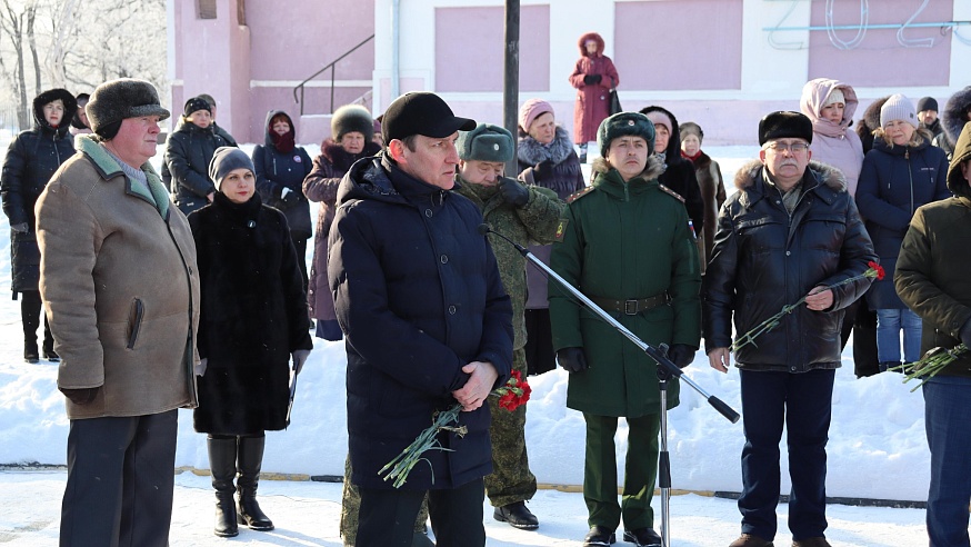В Шиханах простились с погибшим в зоне СВО 42-летним Владимиром Нестеровым