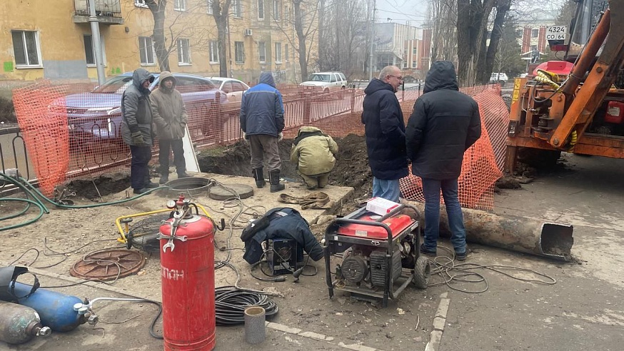 Без тепла и горячей воды остались десятки домов Саратова