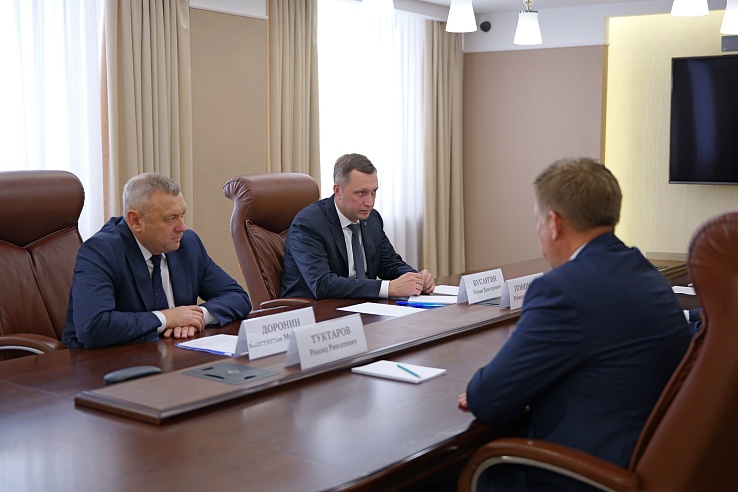 Губернатор Бусаргин обсудил с федеральным чиновником сохранение экосистемы рек в Саратовской области